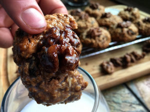 Walnut Oatmeal Raisin Cookies